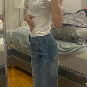 Super cute baggy jeans!!